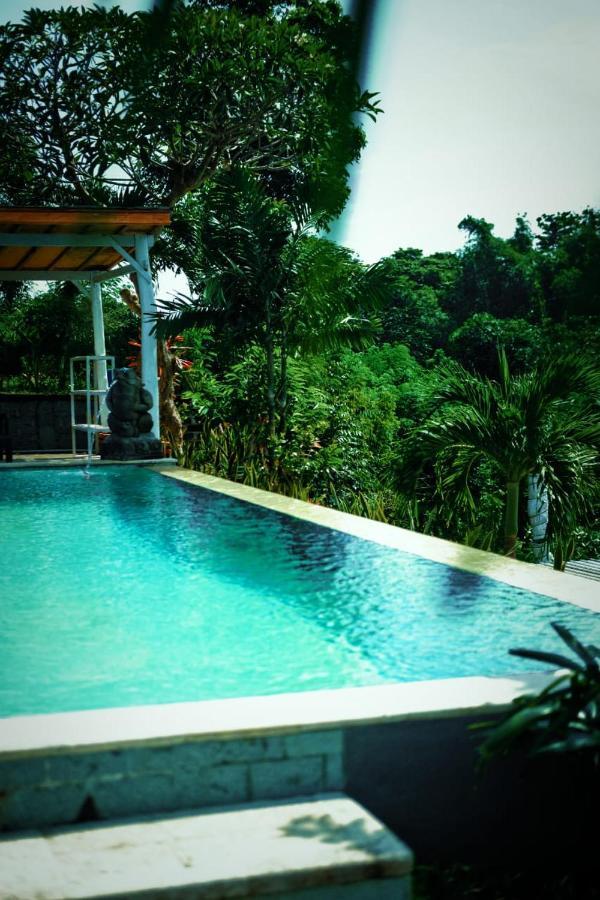 Eco Moringa Garden Hotel Banyuwedang Exterior foto