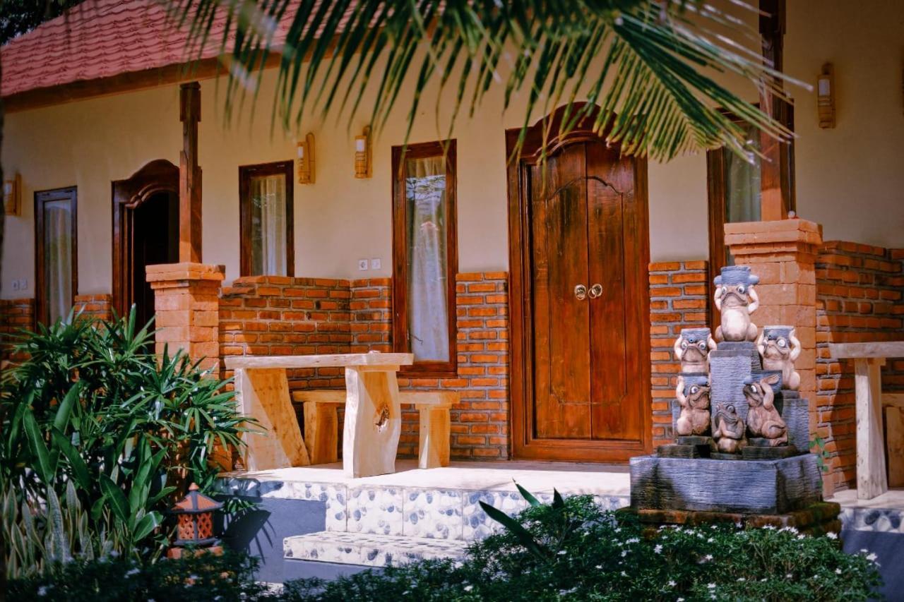 Eco Moringa Garden Hotel Banyuwedang Exterior foto