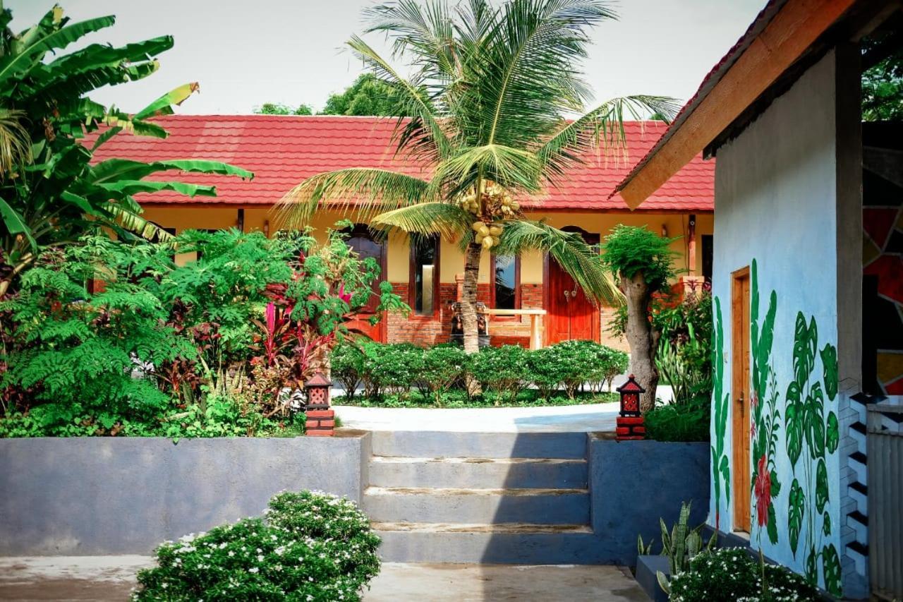 Eco Moringa Garden Hotel Banyuwedang Exterior foto